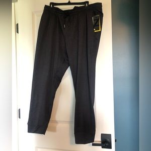 NWT - Men’s Zella Athletic Gym + Training pants - size XL